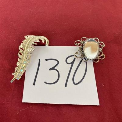 Vintage Brooch Lot
