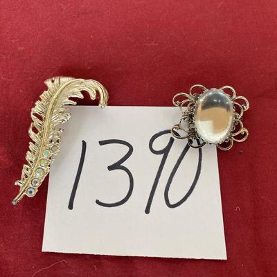 Vintage Brooch Lot