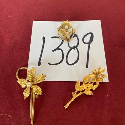Vintage Brooch Lot
