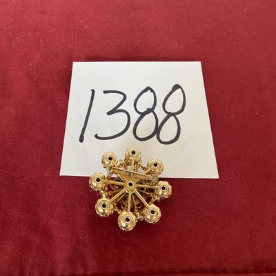 Vintage Brooch
