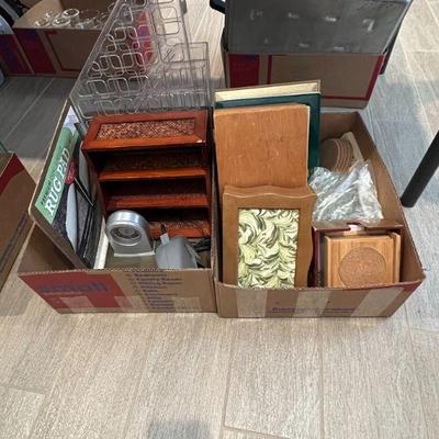 Lot 87 - 2 boxes office misc/pic frames