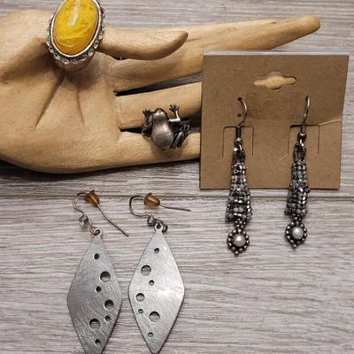 #90: Sterling Rings and Earrings