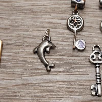 #91: Mixed Lot of Costume Rings and Pendants