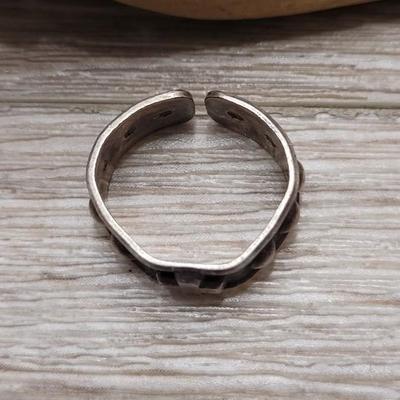 #91: Mixed Lot of Costume Rings and Pendants