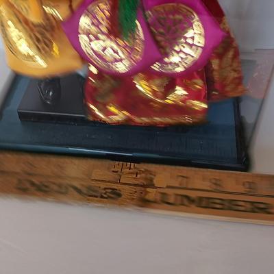 Korean Native Dolls Ceremonial in Display Case Korean Royalty Dolls