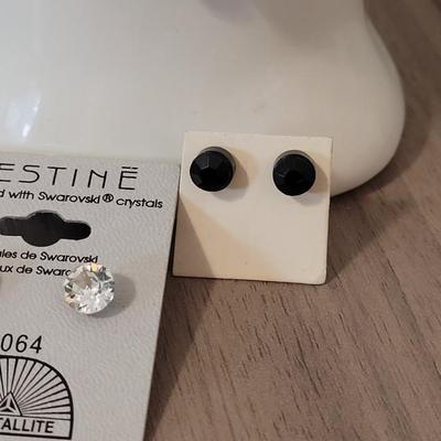 #98: Movable Bear Necklace and (2) Pairs of Earrings