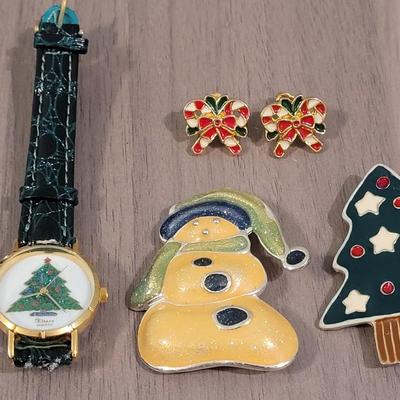 #99: Christmas Jewelry Lot