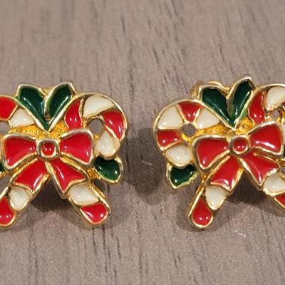 #99: Christmas Jewelry Lot