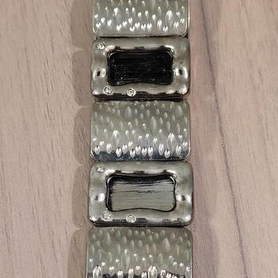 #100: Earrings and Bracelet Lot