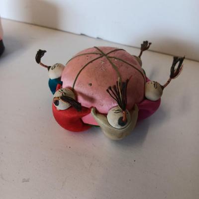 Vintage Satin Oriental pin cushion six people - ring of friends with Asian sandal pin box / small gift box