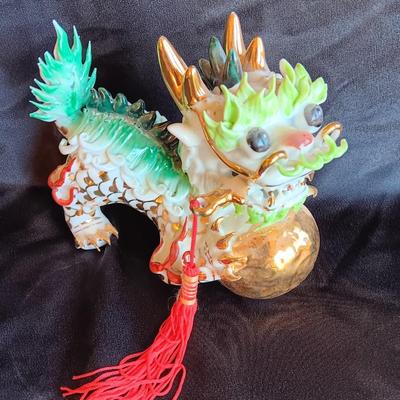 Amazing Vintage porcelain Chinese Fu Dog-Foo Lion Imperial Temple Guardian