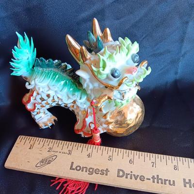 Amazing Vintage porcelain Chinese Fu Dog-Foo Lion Imperial Temple Guardian