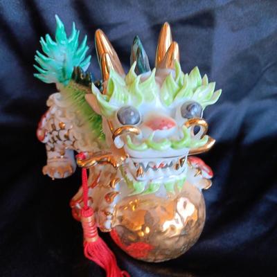 Amazing Vintage porcelain Chinese Fu Dog-Foo Lion Imperial Temple Guardian