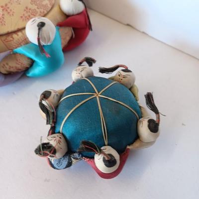 Vintage Asian Chinese Trinket Holder /Sewing pin cushion container with Silk pin cushion - circle of friends