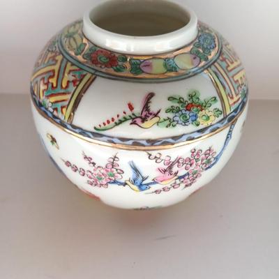 Lidded Ginger Jar Roosters and Cherry Blossoms Occupied Japan