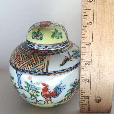 Lidded Ginger Jar Roosters and Cherry Blossoms Occupied Japan