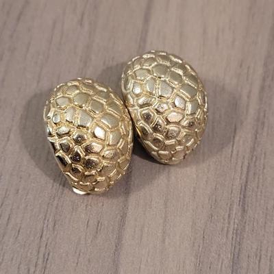 #102: Clip On Earrings Lot