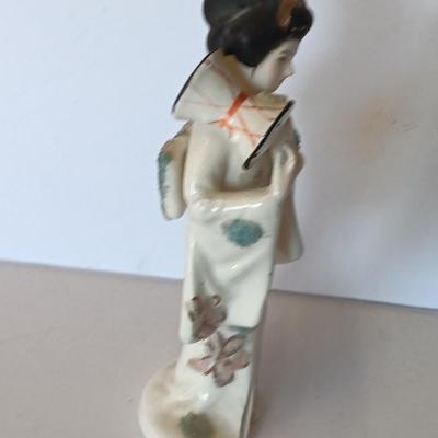 Vintage hand painted Porcelain Geisha girl figure with Masamune saki dish