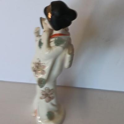Vintage hand painted Porcelain Geisha girl figure with Masamune saki dish