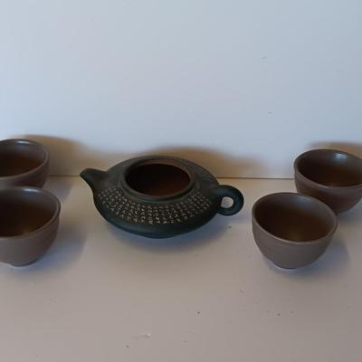 Vintage Chinese Yixing Ziesha pottery blueish green Clay pot with 4 Asian Teacups