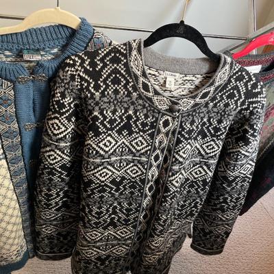 Womenâ€™s sweaters and clothes