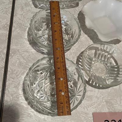 Lot of 60s pressed glass bowls
