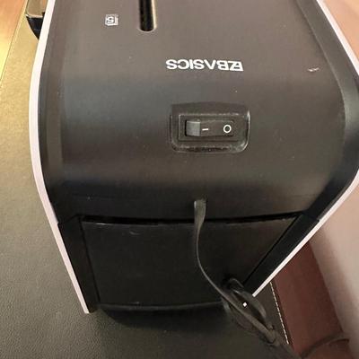HP Envy Photo 6255 Printer & EZBASICS E01C Paper Shredder (O-KL)