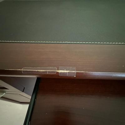 Realspace Manager Desk - Magellan Collection (O-KL)