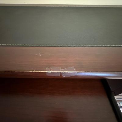 Realspace Manager Desk - Magellan Collection (O-KL)