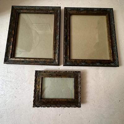 Wide Variety of Picture Frames (O-KL)