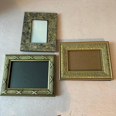 Wide Variety of Picture Frames (O-KL)