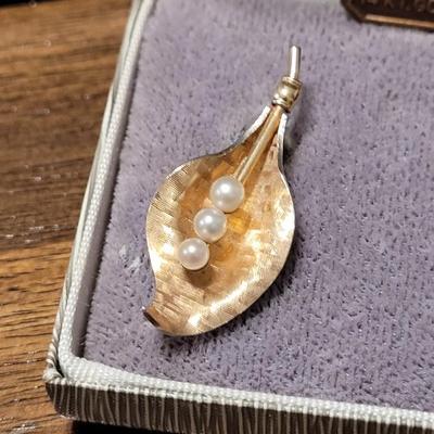 #114: Vintage Krementz 14k Overlay Earrings