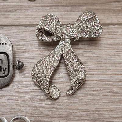 #119: Brooches, Hair Clip & Brooch and Earring Set