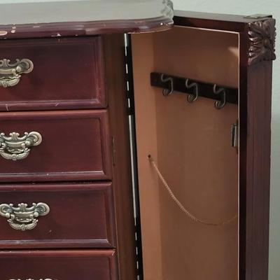 #131: Jewelry Box