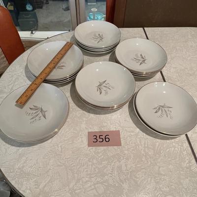 Large lot of Kaysons China dinner plates