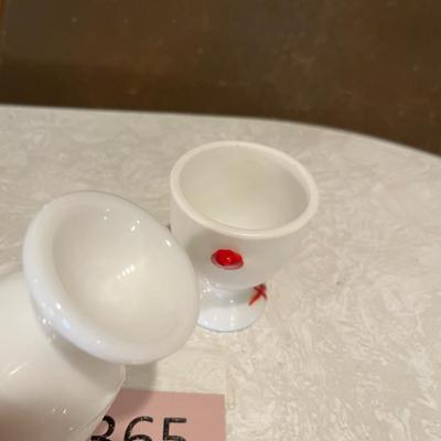 Egg cups set of two chicks