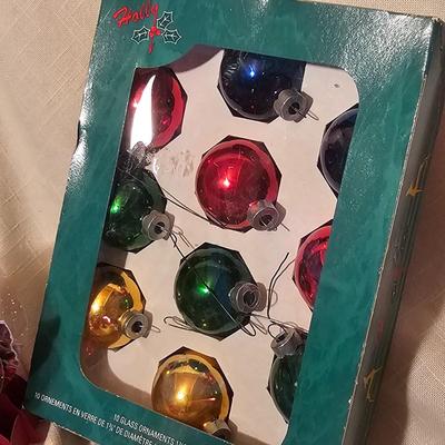 Christmas Ornament Assortment  (S-JS)