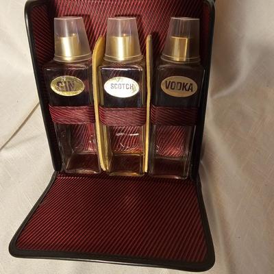 Mixologist Cocktail Travel Cases & More (S-JS)