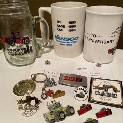 Case IH pins and mugs