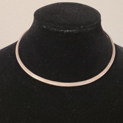 152: Sterling Silver Choker Cuff Necklace