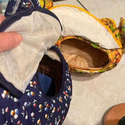 Handmade chicken bread basket warmers