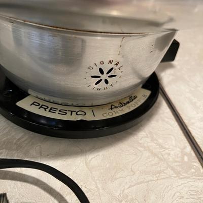 Pie plates, Presto popcorn & a Bundt pan