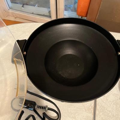 Pie plates, Presto popcorn & a Bundt pan