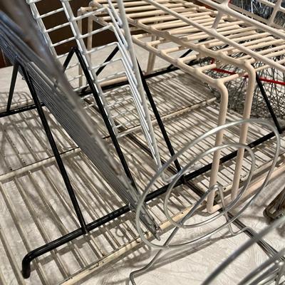 Kitchen racks organize