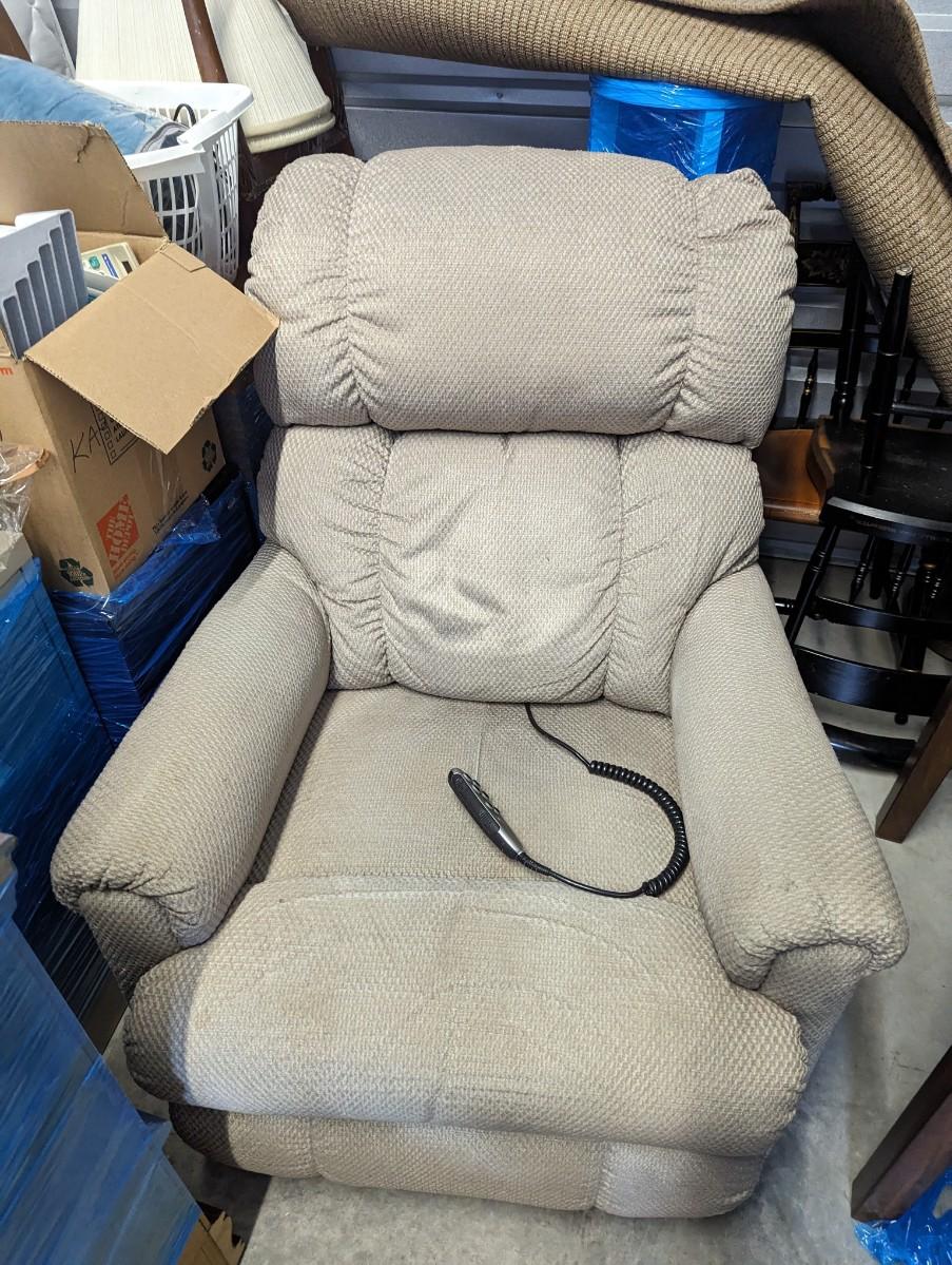Lazy Boy lift chair