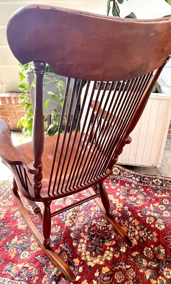Virginia House rocker EstateSales