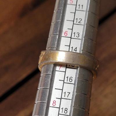 #201: 18kt GE Ring