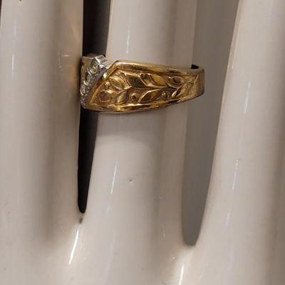 #201: 18kt GE Ring