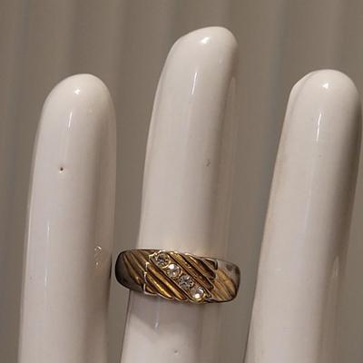 #202: 18kt GE Ring