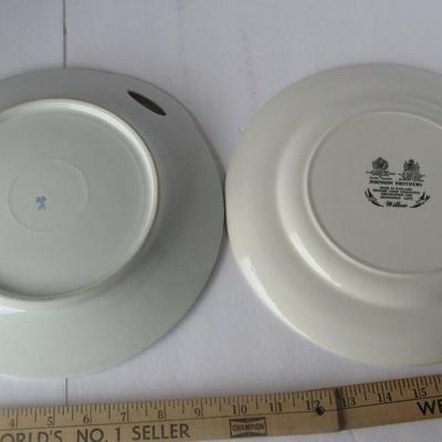 Lot 452:  Blue Willow Plate and Fancy Handled Blue/White Tray